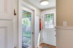 Old Saybrook Home w/ Screened Porch & Ocean View!