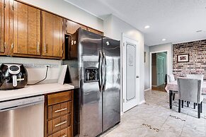 Stonecrest Family Home: Close to Panola Mountain!