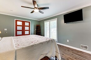 Stonecrest Family Home: Close to Panola Mountain!