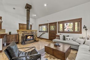 Park Villa 2 Bedroom Home by RedAwning