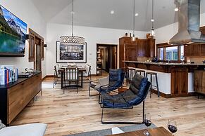 Park Villa 2 Bedroom Home by RedAwning