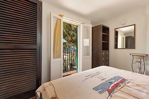 3987 Villa Greco by Barbarhouse