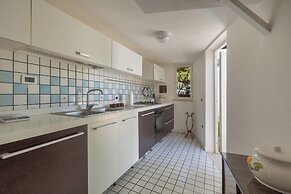 3987 Villa Greco by Barbarhouse