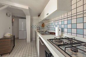 3987 Villa Greco by Barbarhouse