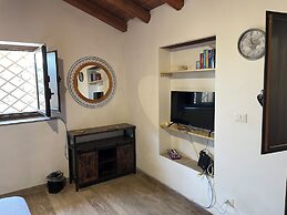 Le Decime Retreat