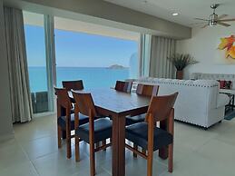 Cristal bay Apartments