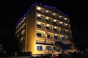 Maple Leaf Korean Hotel