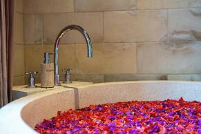 Happy Honeymoon Private Villa