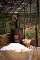La Petite For t Antique Countryside Greenhouse