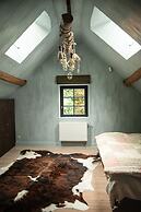 La Petite For t Antique Countryside Greenhouse