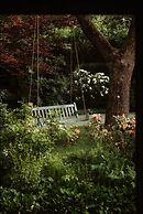 La Petite For t Antique Countryside Greenhouse