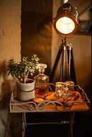 La Petite For t Antique Countryside Greenhouse