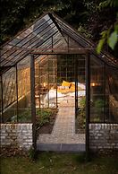 La Petite For t Antique Countryside Greenhouse