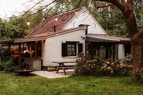 La Petite For t Antique Countryside Greenhouse