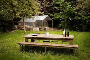 La Petite For t Antique Countryside Greenhouse
