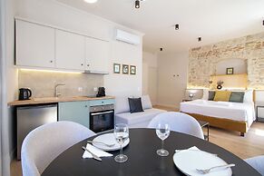 Kantouni Mpizi Suites by CorfuEscapes