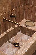 Qualia Slowlife Suites