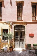 Qualia Slowlife Suites