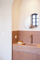 Qualia Slowlife Suites