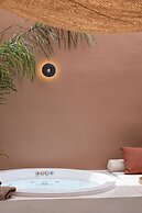 Qualia Slowlife Suites