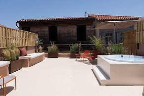 Qualia Slowlife Suites