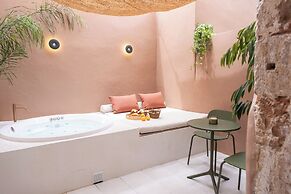 Qualia Slowlife Suites