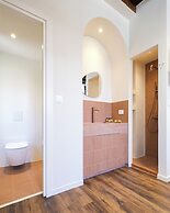 Qualia Slowlife Suites