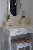 Bananaleaf Wedding Cafe & Resort