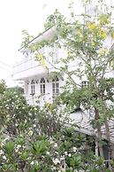 Bananaleaf Wedding Cafe & Resort