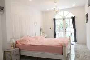 Bananaleaf Wedding Cafe & Resort