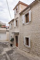 Oleander Center Suites