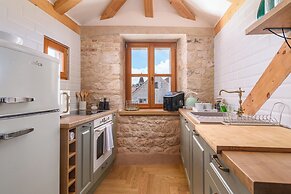 Oleander Center Suites