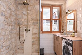 Oleander Center Suites