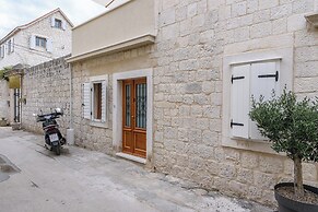 Oleander Center Suites