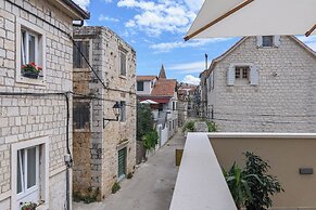 Oleander Center Suites