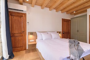 Oleander Center Suites