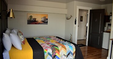 Parkers Blue Water Inn