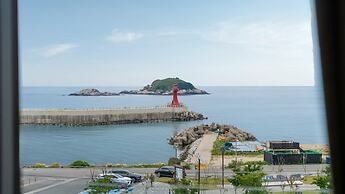 Goseong Gyeoulbada Ocean View Pension