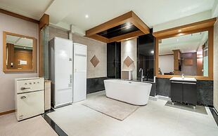 Nowon Luxe hotel