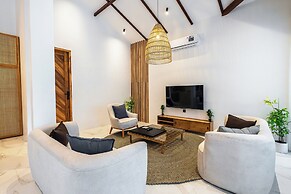 Ubud Blue Wave Villa Luxury 3 BR & Private Pool