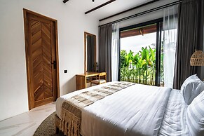 Ubud Blue Wave Villa Luxury 3 BR & Private Pool
