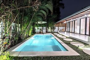 Ubud Blue Wave Villa Luxury 3 BR & Private Pool
