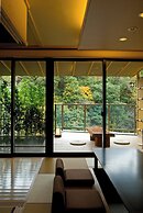 Miyakowasure no Yado Korogiro