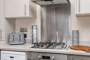 Family Luxury Cabin Retreat with hot tub