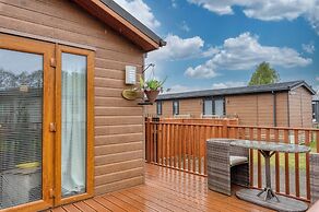 Family Luxury Cabin Retreat with hot tub