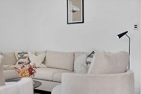 Cowan Street Home by Urban Rest