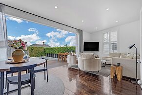 Cowan Street Home by Urban Rest
