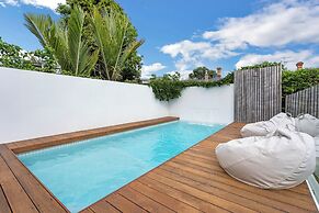 Cowan Street Home by Urban Rest