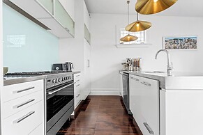 Cowan Street Home by Urban Rest