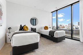 France Street Apartments by Urban Rest